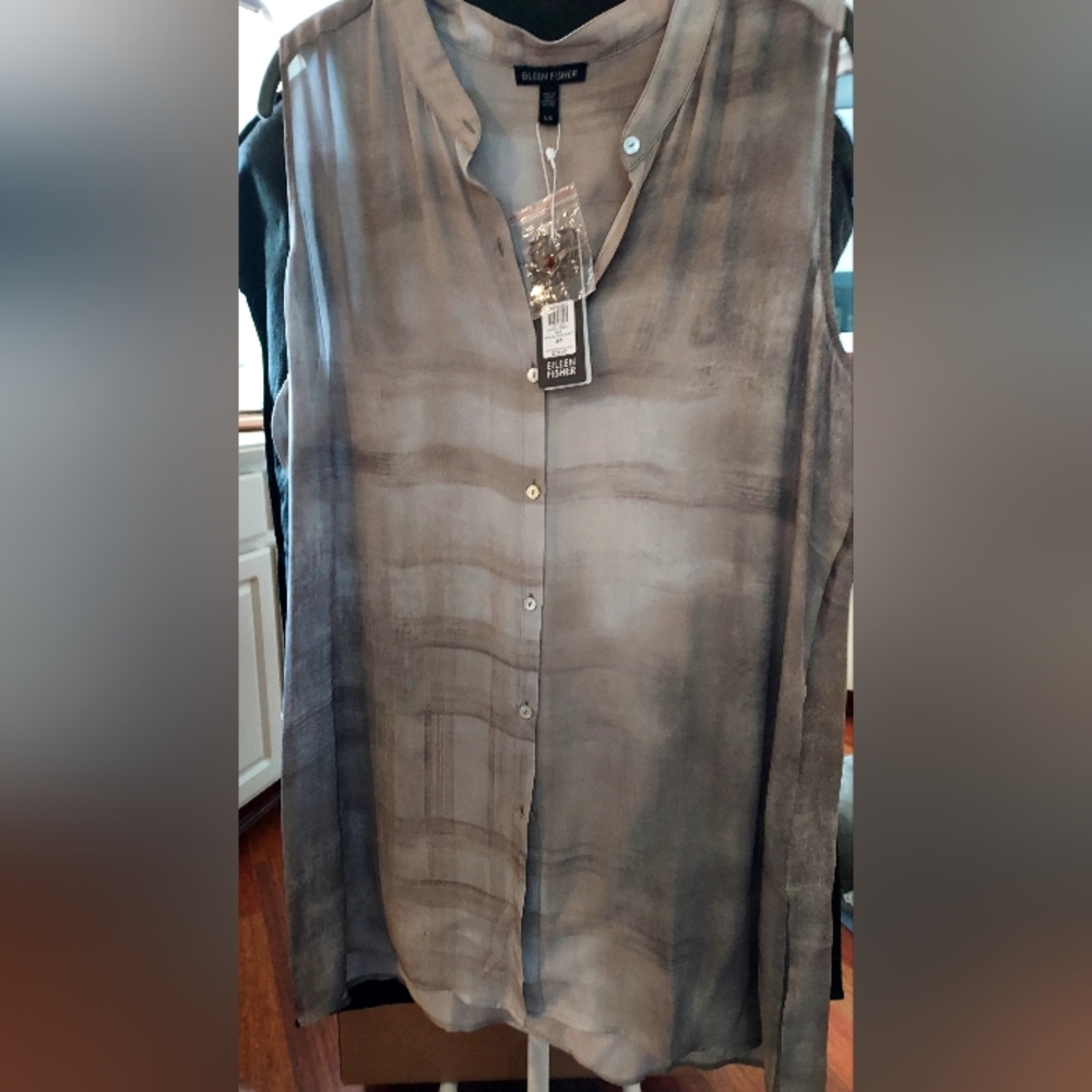 EILINE FISHER-Button Down Silk Blouse